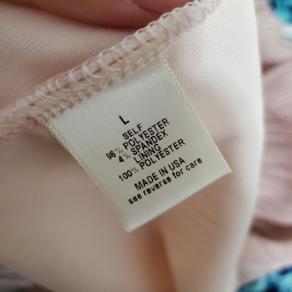 *SOLD* Pink pleated maxi skirt - Picture 7 of 12